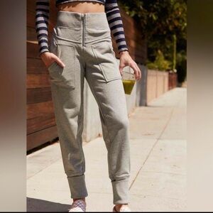 FP MOVEMENT ON THE ROAD JOGGERS